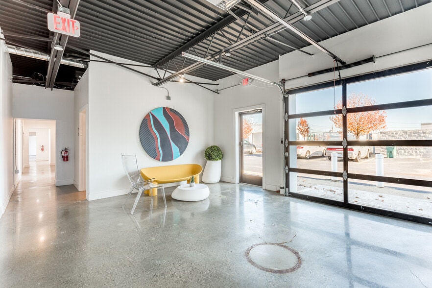 1320 N Campbell Rd, Royal Oak, MI for lease - Building Photo - Image 2 of 9