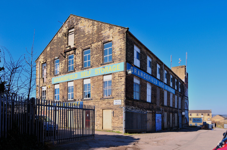 Grangefield Rd, Pudsey for sale - Primary Photo - Image 3 of 7