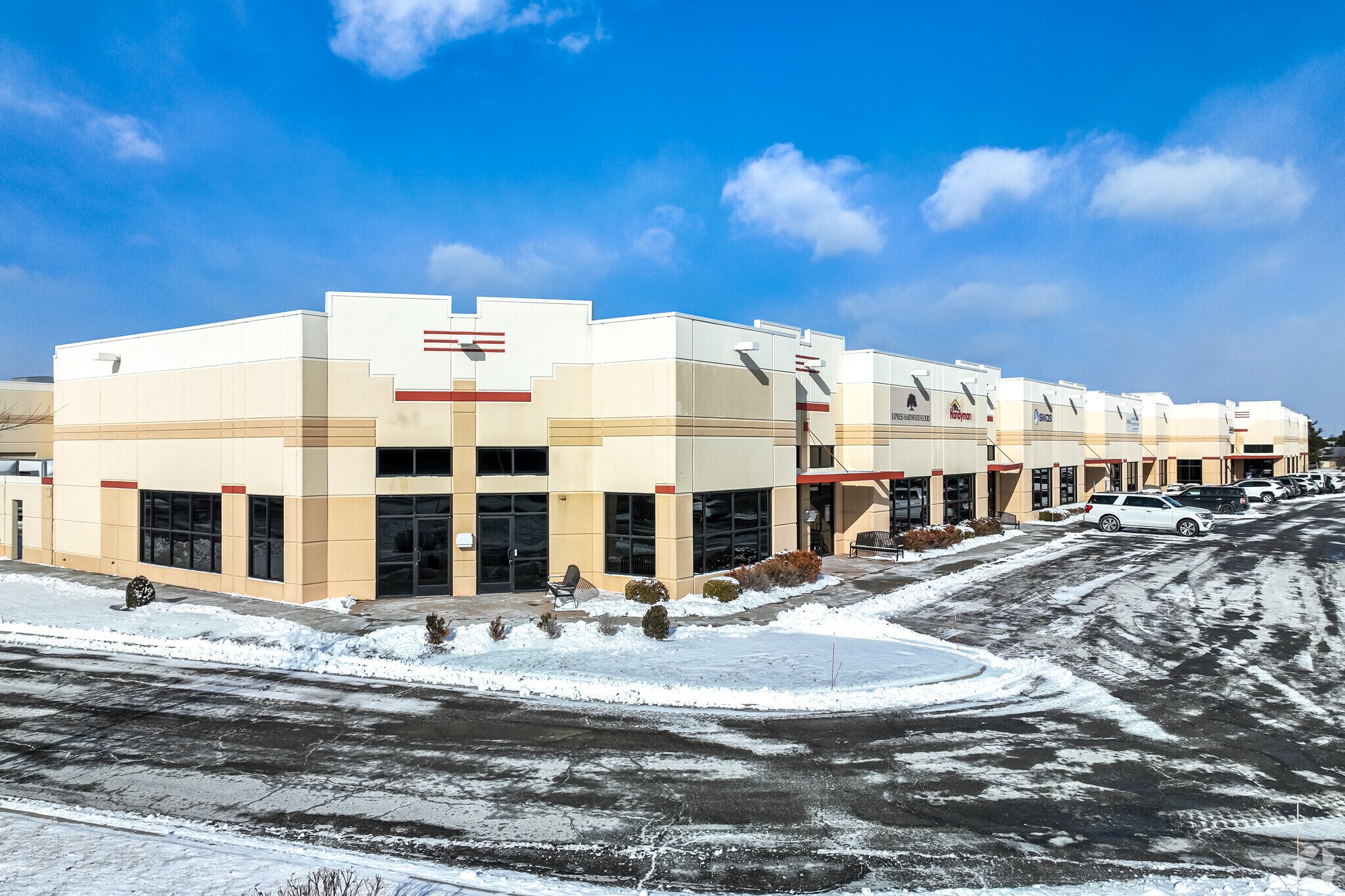 11066-11084 Strang Line Rd, Lenexa, KS for sale Primary Photo- Image 1 of 1