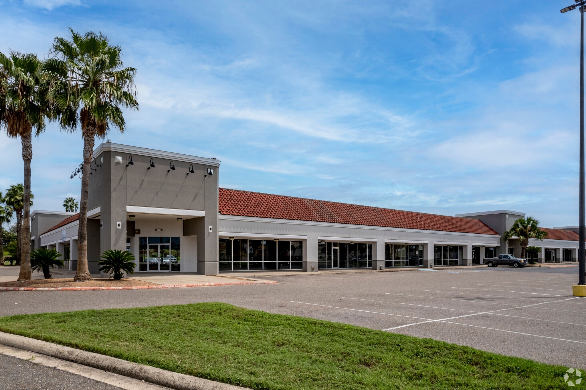 1800 S Main St, McAllen, TX for lease Building Photo- Image 1 of 45
