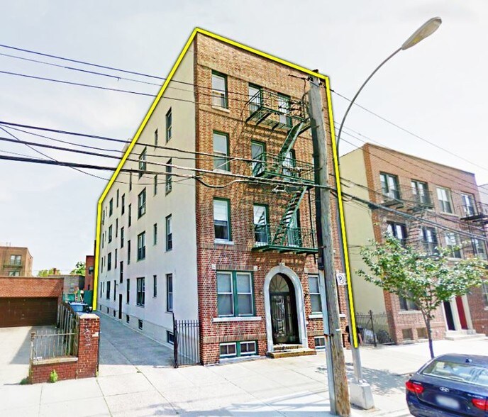 3063 44th St, Astoria, NY for sale - Building Photo - Image 1 of 1