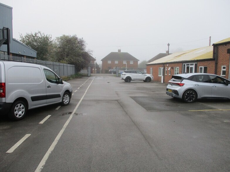 Hallcroft Rd, Retford, DN22 7SS Industrial for Lease