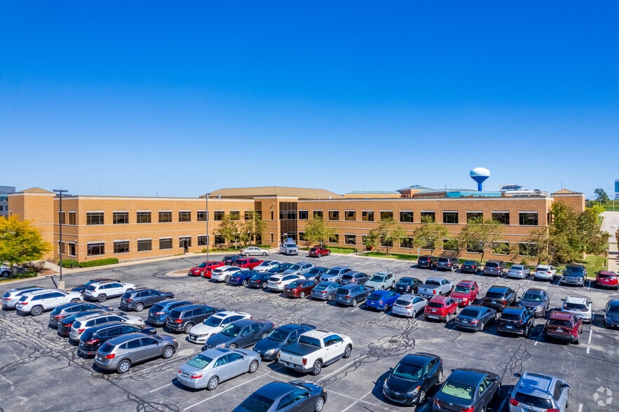 10001 W Innovation Dr, Wauwatosa, WI for lease - Building Photo - Image 1 of 5