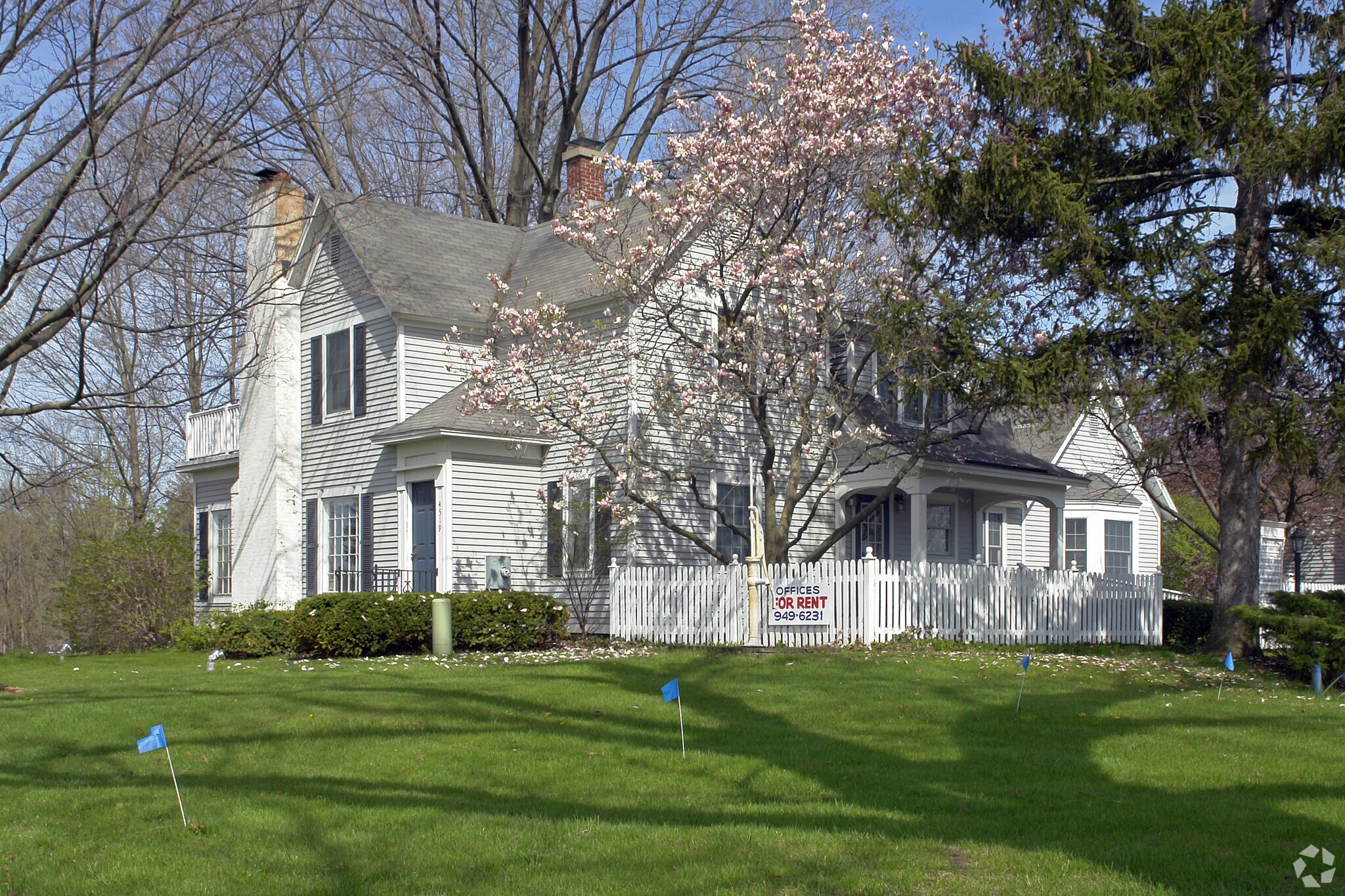 4519 Cascade Rd SE, Grand Rapids, MI for sale Primary Photo- Image 1 of 1