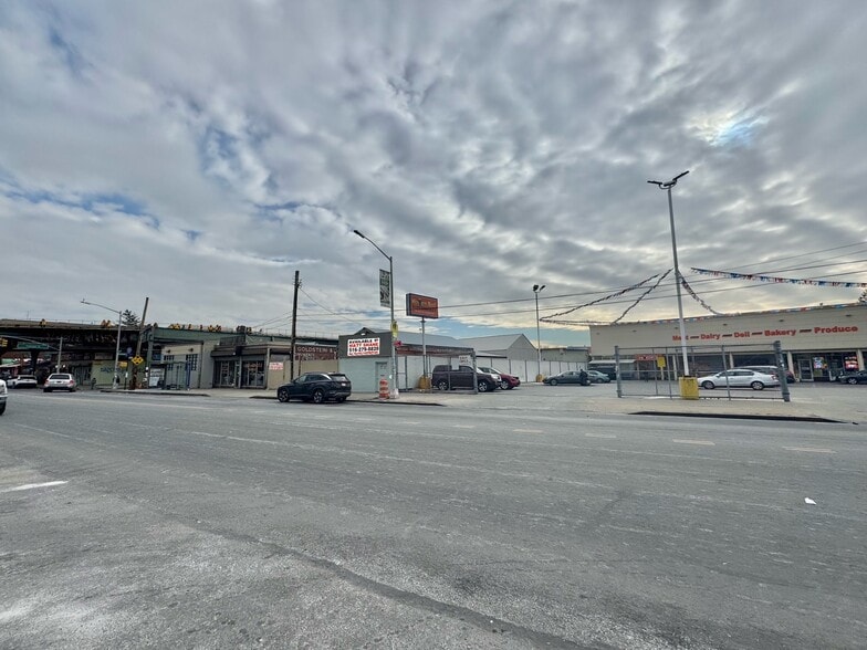 824 Jamaica Ave, Brooklyn, NY for sale - Building Photo - Image 1 of 17