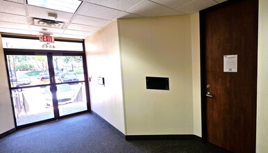 4545 Fuller Dr, Irving, TX for lease Interior Photo- Image 2 of 22