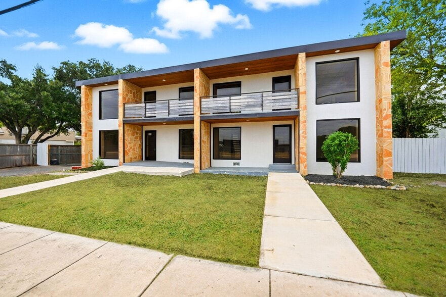 900 Basse Rd, San Antonio, TX for sale - Building Photo - Image 1 of 1