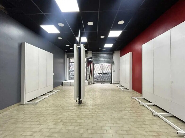 Office in Lyon for sale - Interior Photo - Image 3 of 10