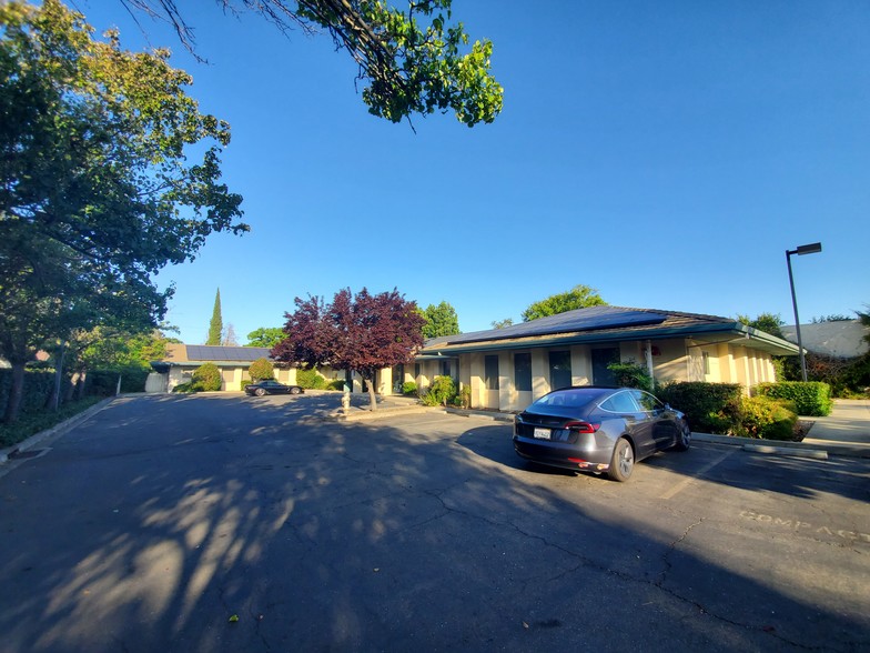 6060 Freeport Blvd, Sacramento, CA for sale - Building Photo - Image 1 of 1