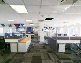 36-38 Upper Marlborough Rd, St Albans for lease Interior Photo- Image 2 of 5