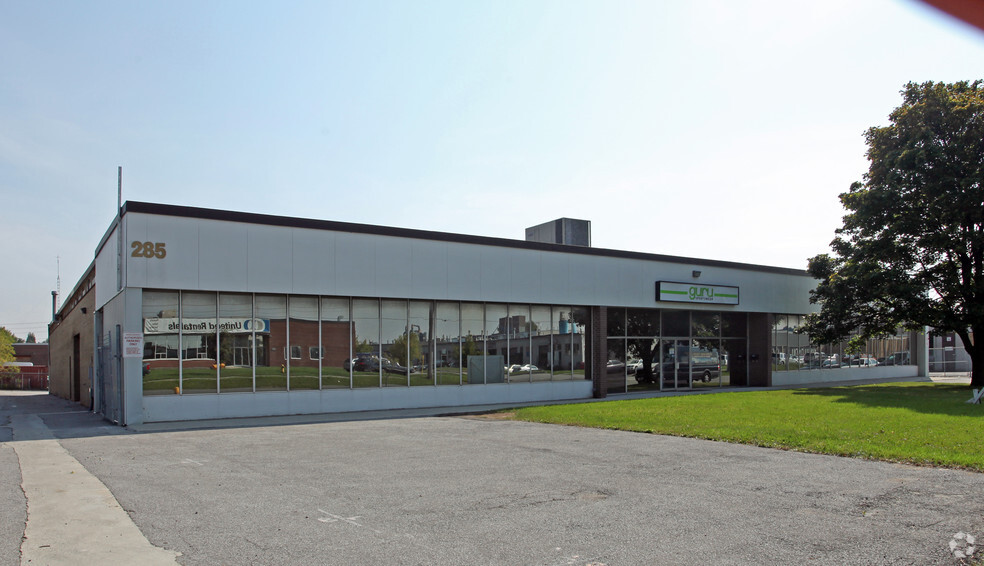 285 Midwest Rd, Toronto, ON for lease - Primary Photo - Image 1 of 2