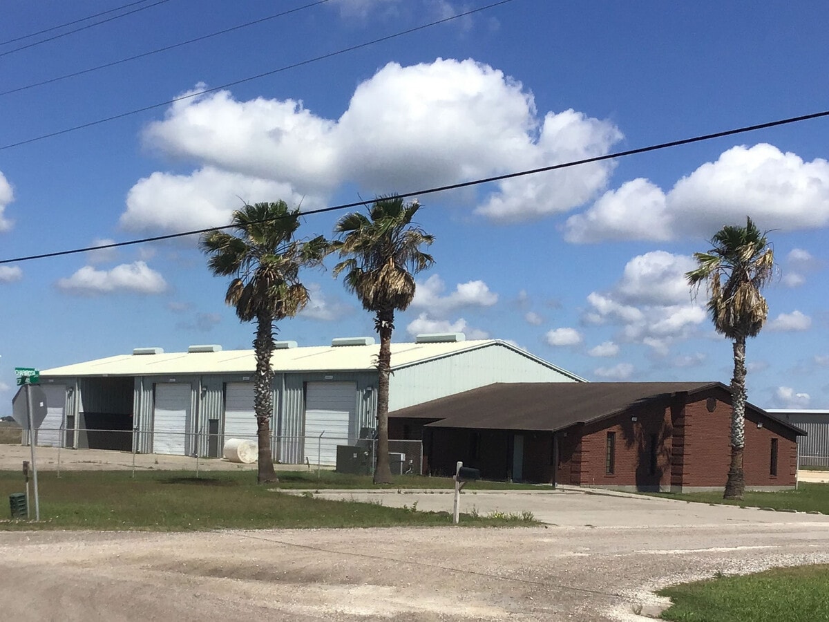 3388 County Road 48, Robstown, TX 78380