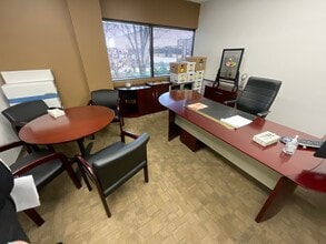 2505 S Finley Rd, Lombard, IL for sale Interior Photo- Image 2 of 54