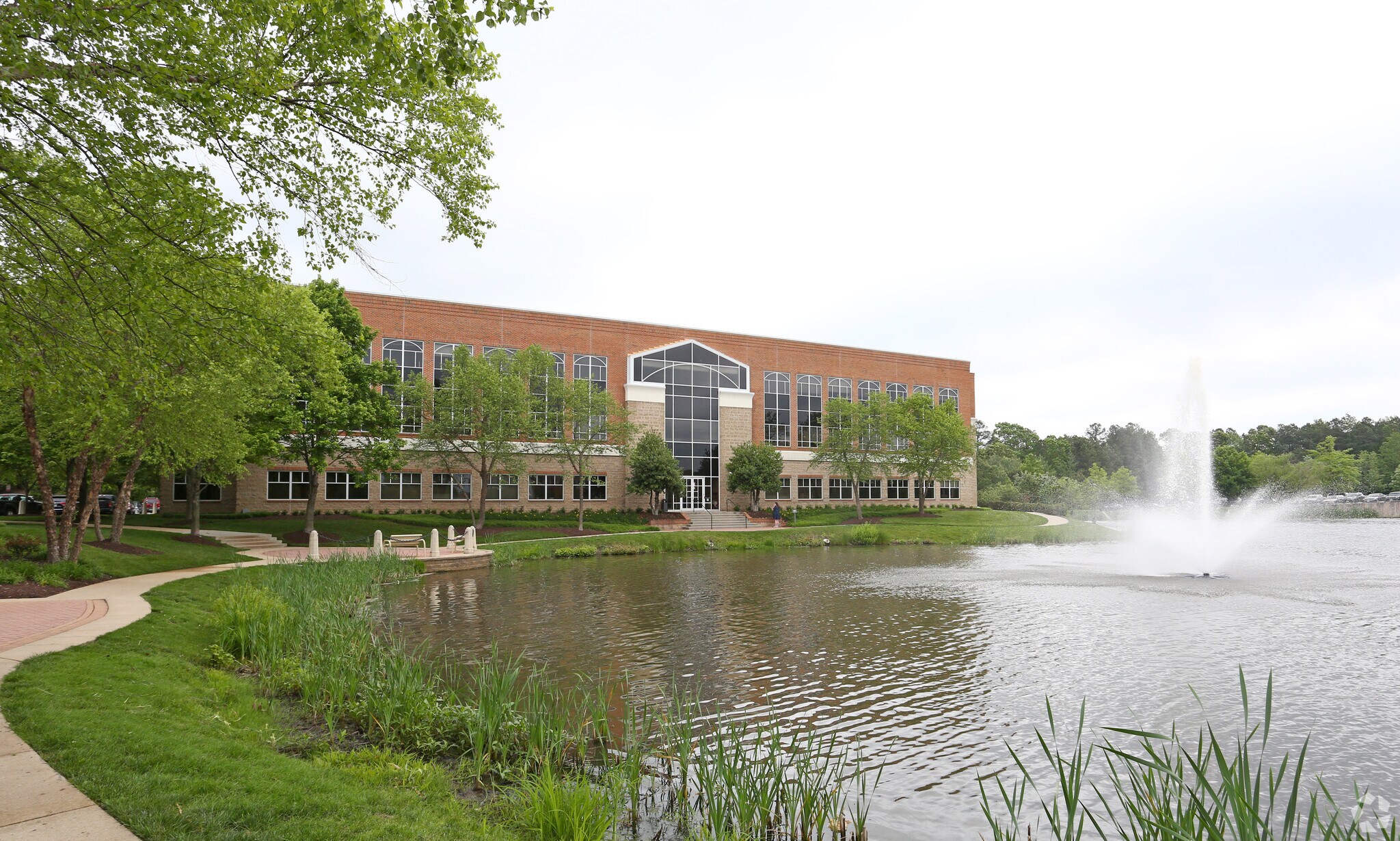 301 Concourse Blvd, Glen Allen, VA for lease Building Photo- Image 1 of 10
