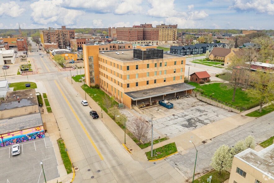 205 S 8th St, Fort Dodge, IA for sale - Aerial - Image 3 of 4