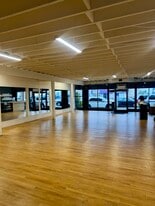 1208-1210 N La Brea Ave, Inglewood CA - Bar