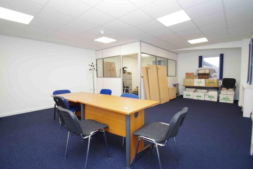Lester Way, Wallingford for lease - Building Photo - Image 3 of 12