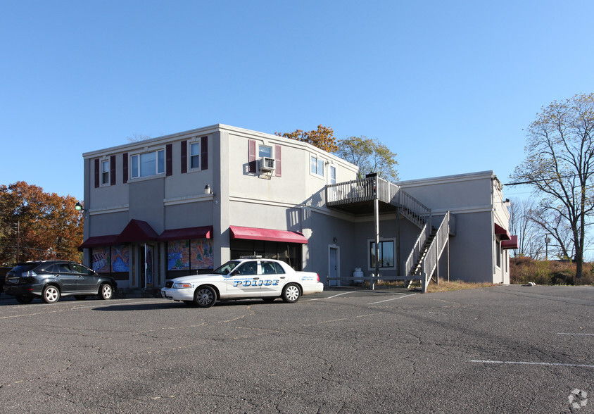 249 W High St, East Hampton, CT for sale - Primary Photo - Image 1 of 1