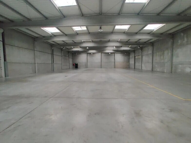 Office in Saint-André-lez-Lille for lease - Interior Photo - Image 2 of 9