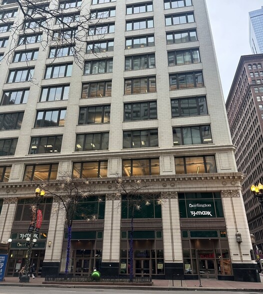 1 N State St, Chicago, IL for lease - Building Photo - Image 2 of 2
