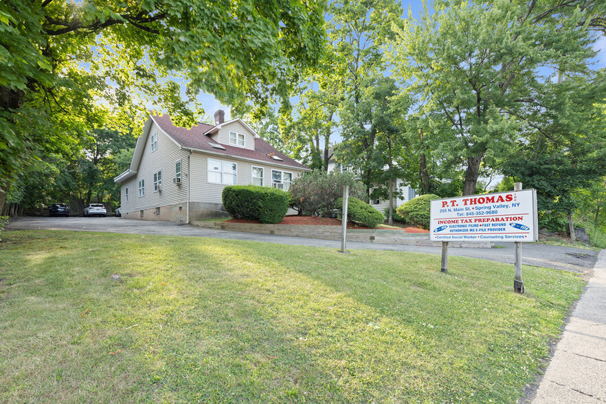 255 N Main St, Spring Valley, NY for lease - Building Photo - Image 3 of 6