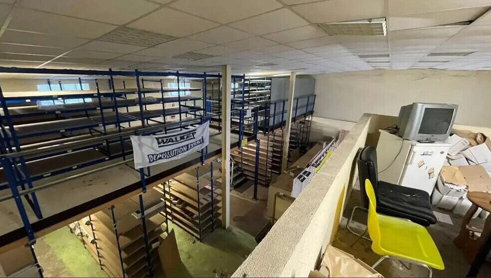 Flex in Chambourcy for sale - Interior Photo - Image 1 of 5