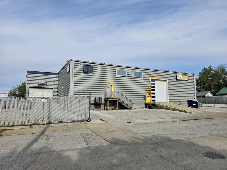 405 N Nettleton Ave, Springfield, MO for lease - Primary Photo - Image 1 of 5