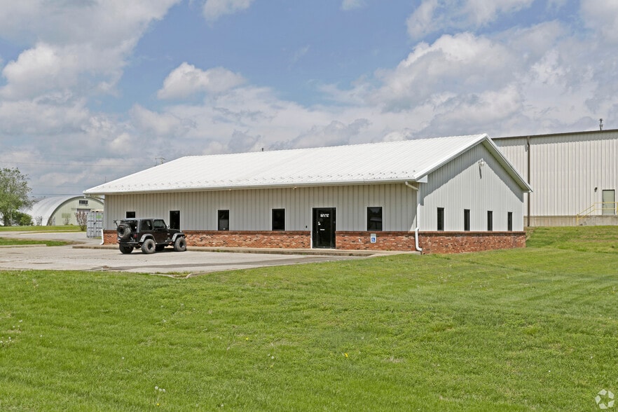 1821 S 1st St, Rogers, AR for lease - Building Photo - Image 2 of 5