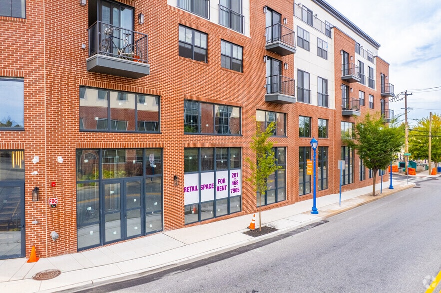 348 Bridge St, Phoenixville, PA for lease - Building Photo - Image 1 of 6