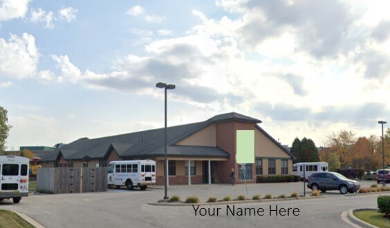 600 Courtyard Dr, St Charles, IL for sale Primary Photo- Image 1 of 1