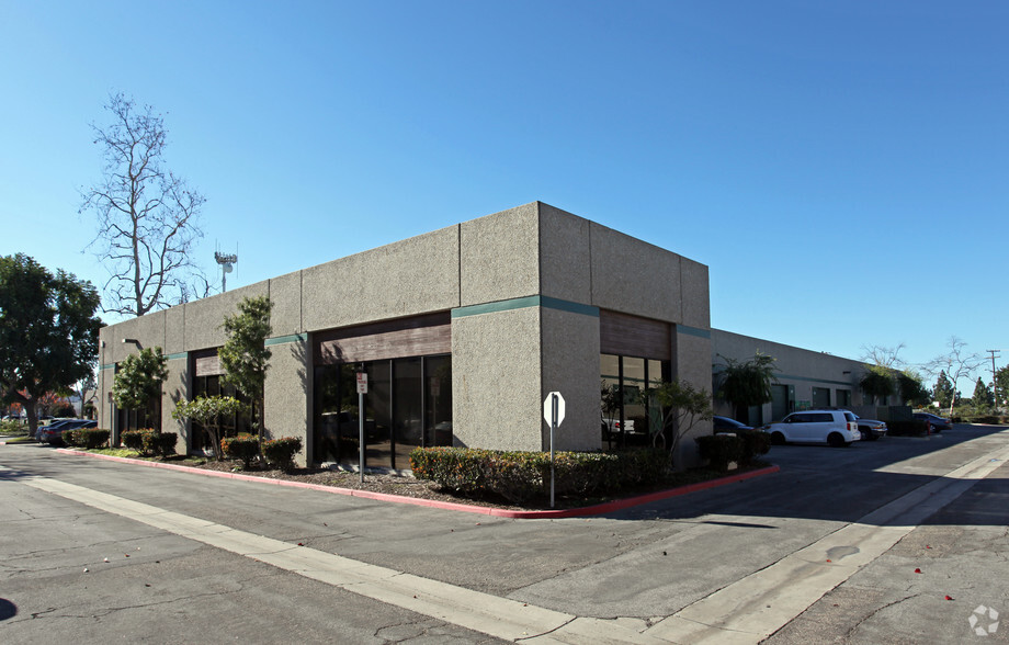 3201 Corte Malpaso, Camarillo, CA for lease - Building Photo - Image 3 of 3