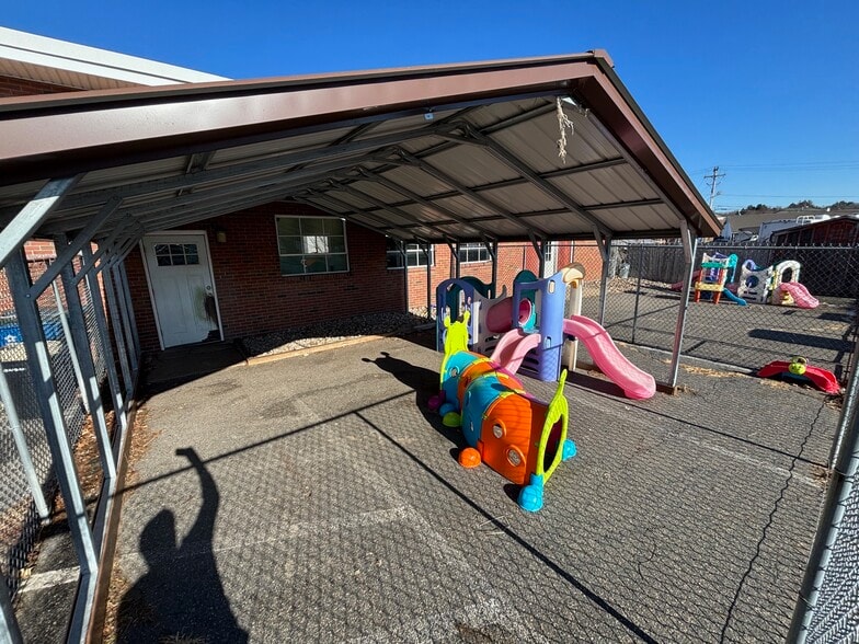 15 Baldwin St, East Longmeadow, MA for lease - Building Photo - Image 3 of 16