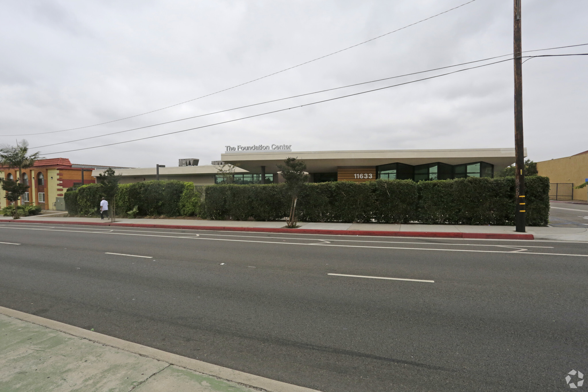 11633 S Western Ave, Los Angeles, CA for sale Primary Photo- Image 1 of 1