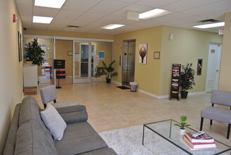 3800 W Broward Blvd, Fort Lauderdale, FL for lease Interior Photo- Image 1 of 26