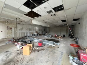 805-865 NW 119 St, Miami, FL for lease Interior Photo- Image 2 of 17