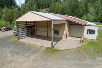 94755 Quiet Valley Ln, Myrtle Point, OR for lease Interior Photo- Image 1 of 13