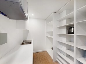 180 Ocean St, Edgecliff for lease Interior Photo- Image 2 of 2