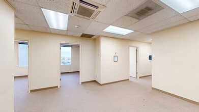 6070 Gateway Blvd E, El Paso, TX for lease Matterport 3D Scan- Image 1 of 7