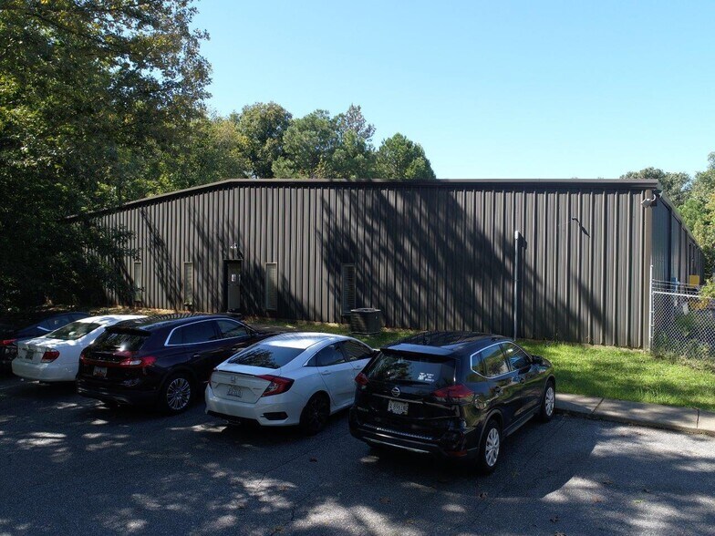 1700 Victor Hill Rd, Duncan, SC for sale - Building Photo - Image 1 of 1