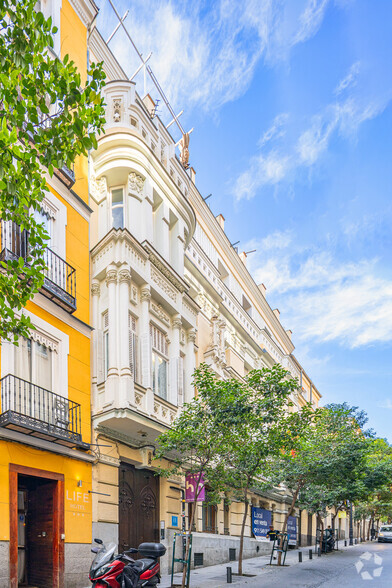 Calle Pizarro, 14, Madrid, Madrid for sale - Primary Photo - Image 1 of 4