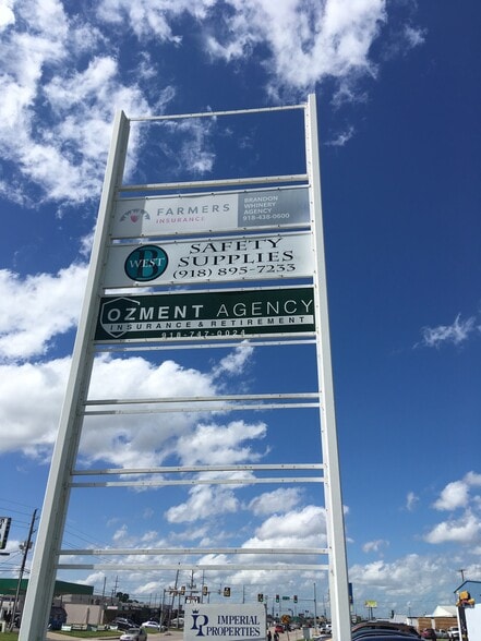 4717 S Mingo Rd, Tulsa, OK for lease - Building Photo - Image 3 of 9