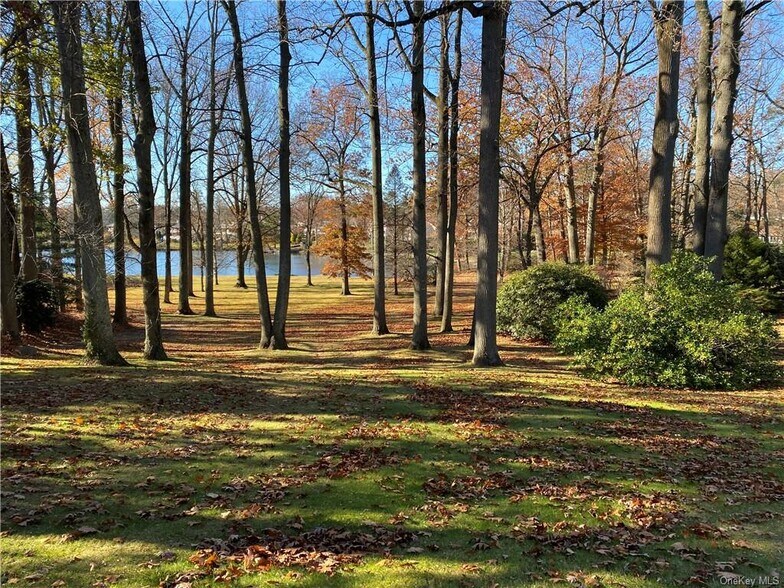 234250 Wilmot Rd, New Rochelle, NY 10804 New Rochelle, NY Lakefront