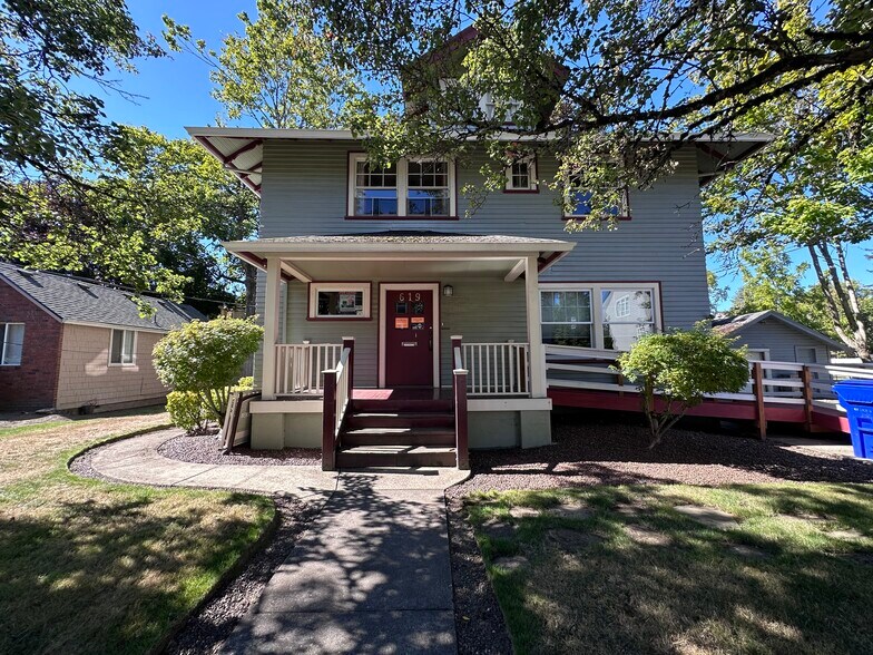 619 NE Roberts Ave, Gresham, OR for lease - Building Photo - Image 2 of 20