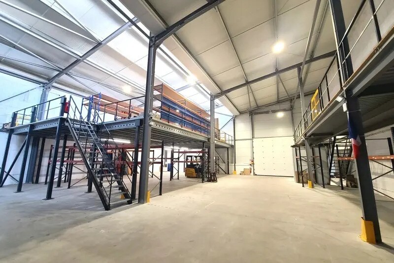 Flex in Béziers for lease - Interior Photo - Image 2 of 8