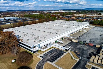 300 Diamond Dr NW, Huntsville, AL for lease Interior Photo- Image 2 of 11