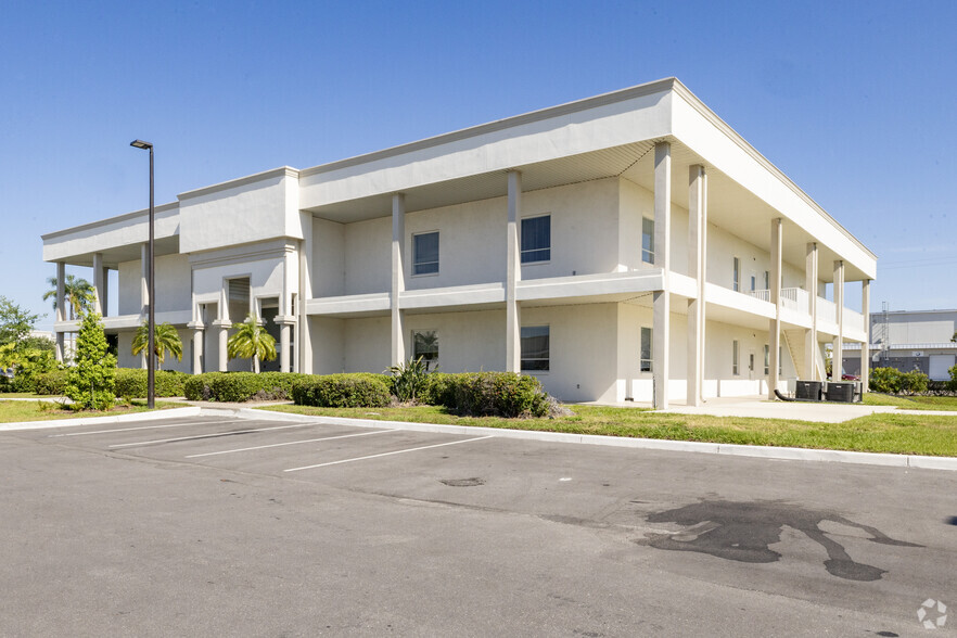 1550-1711 Biotech Way, Sarasota, FL for lease - Building Photo - Image 1 of 30