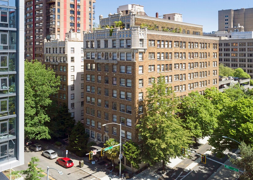 1110 8th Ave, Seattle, WA for sale - Aerial - Image 1 of 8