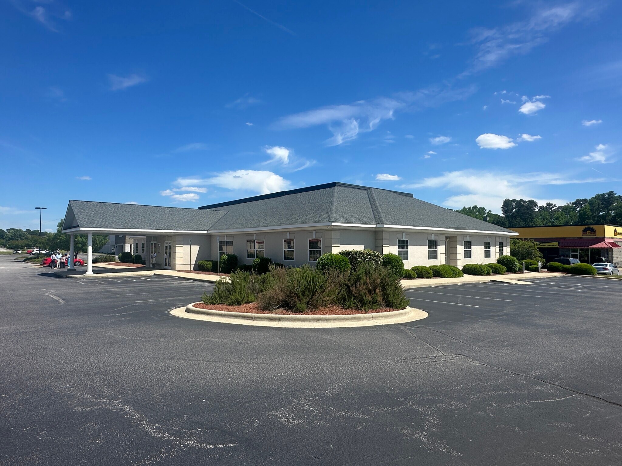 2130 Forest Hills Rd W, Wilson, NC for lease Building Photo- Image 1 of 7