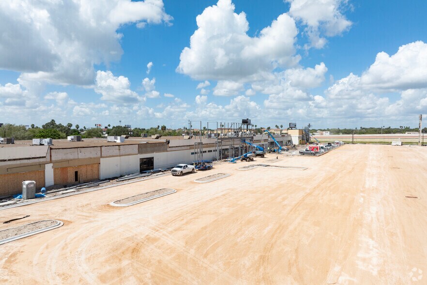 1025 N Texas Blvd, Weslaco, TX for sale - Primary Photo - Image 1 of 1