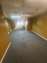 165 Hackensack St, East Rutherford, NJ for lease Interior Photo- Image 2 of 10